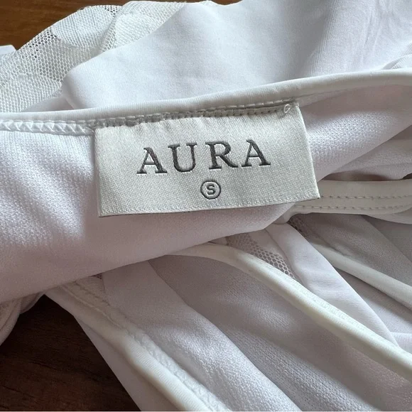 Aura White One Piece Swimsuit Sheer Panels Polka Dots Off Shoulder Size Small - Picture 4 of 11